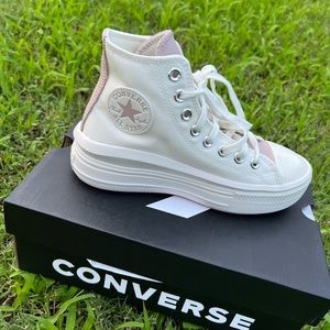Converse 💕🤍